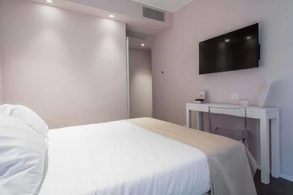 Mane Boutique Hotel Roseto Degli Abruzzi Exteriör bild